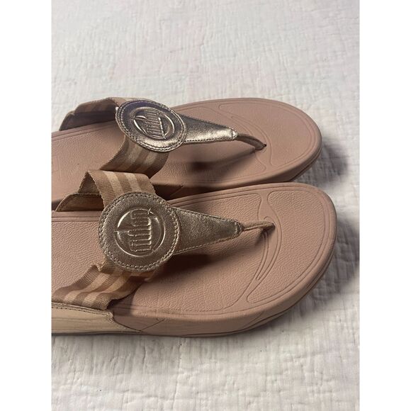 FitFlop Women’s Sandals – Metallic Bronze Flip Flop Sandals – Size US 7 / EU 38 - Picture 3 of 12